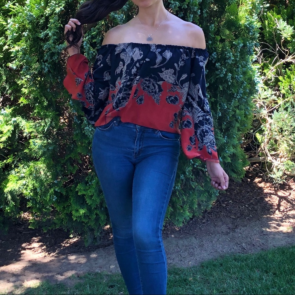 Off The Shoulder Flowey Top